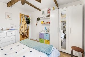 Bedroom- click for photo gallery